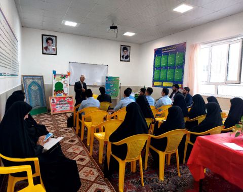 برگزاری جلسه جهاد تبیین با حضور اعضای هیئت اخلاص مدارس امام حسین علیه السلام